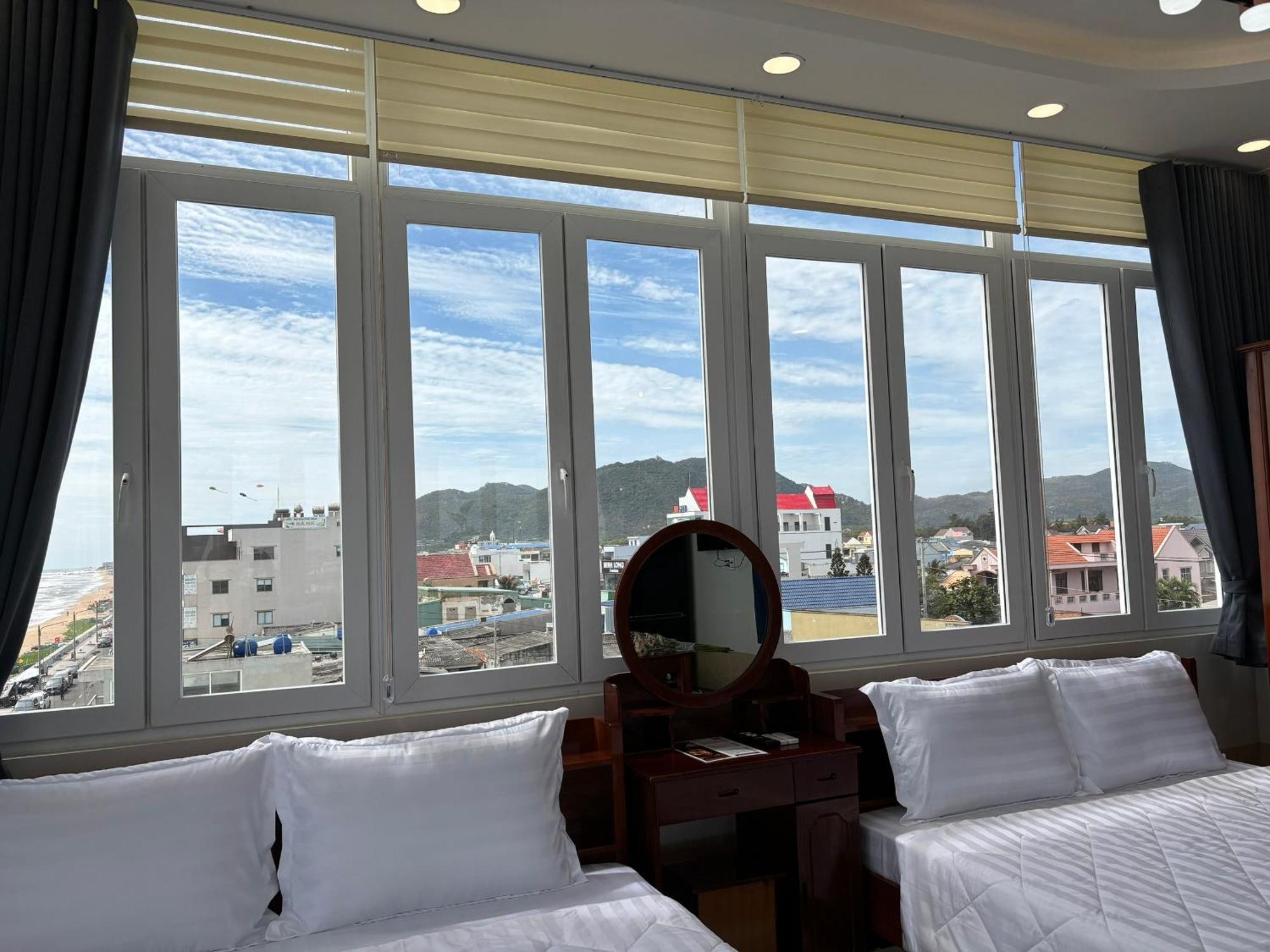 Hotel Khach San A68 Long My Esterno foto